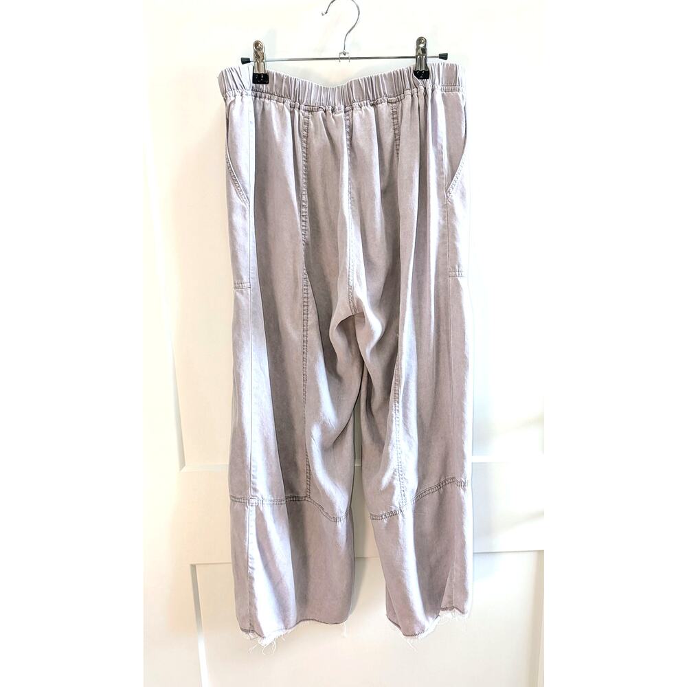 XCVI Pull-On Wide Leg Cropped Raw Edge Hem Pants Gray Size Large style 22128 - Picture 3 of 7